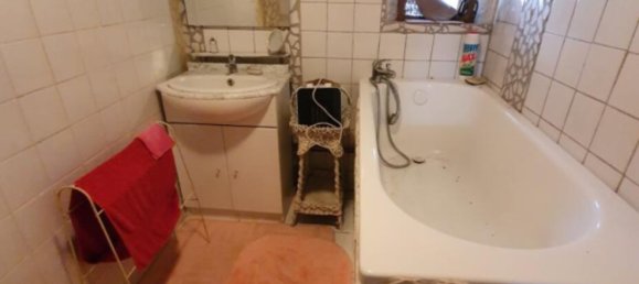 3 Schlafzimmer Haus in Eteignieres, France, Nr. 99519 16