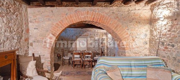 Дом с 3 комнатами в Латерина Перджине Вальдарно, Италия № 133733 3