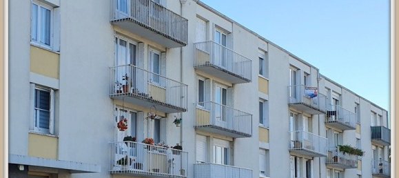 Квартира с 2 спальнями в Труа, Франция № 211375 11