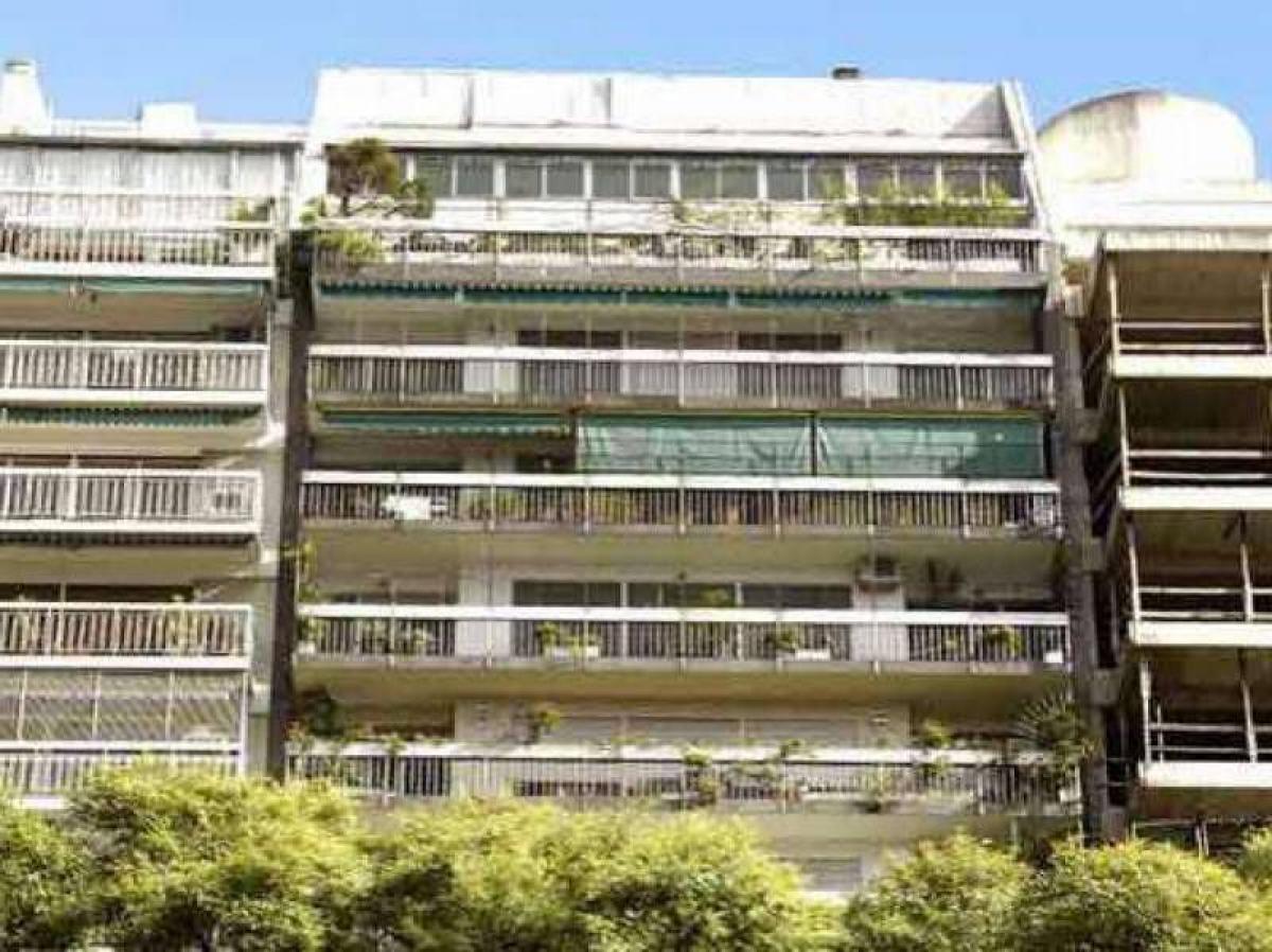 Apartamento de 3 dormitorios en Palermo, Argentina No. 81907