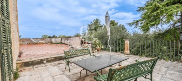 4 bedrooms House in Bitonto, Italy No. 65980 18