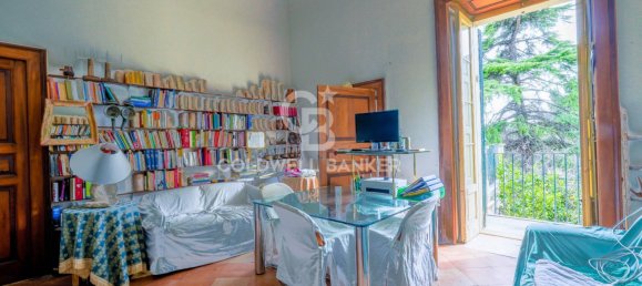 4 bedrooms House in Bitonto, Italy No. 65980 15