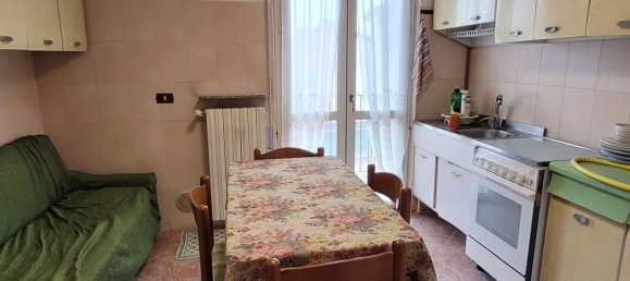 Apartamento de 3 habitaciónes en Castel San Giovanni, Italy No. 7075 2