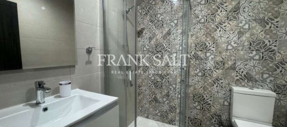 3 chambres Penthouse à Victoria, Malta No. 6046 8