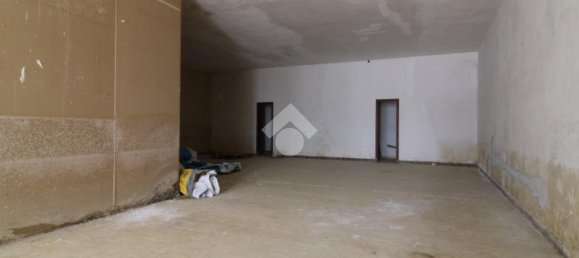 3غرفة مستودع في San Salvo, Italy رقم 257639 6