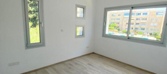 2 bedrooms Apartment in Limassol, Cyprus No. 12851 5