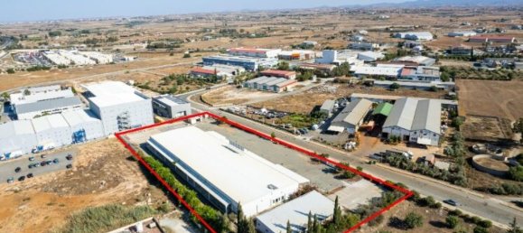 2675m² Commercial property for sale in Nicosia, Cyprus № 24531 4