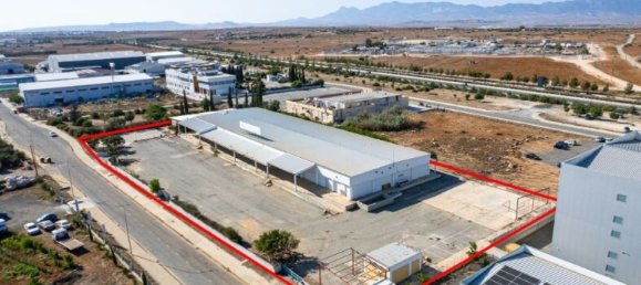 2675m² Commercial property for sale in Nicosia, Cyprus № 24531 2