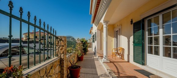 Вилла с 4 спальнями в Мафра, Португалия № 111310 24