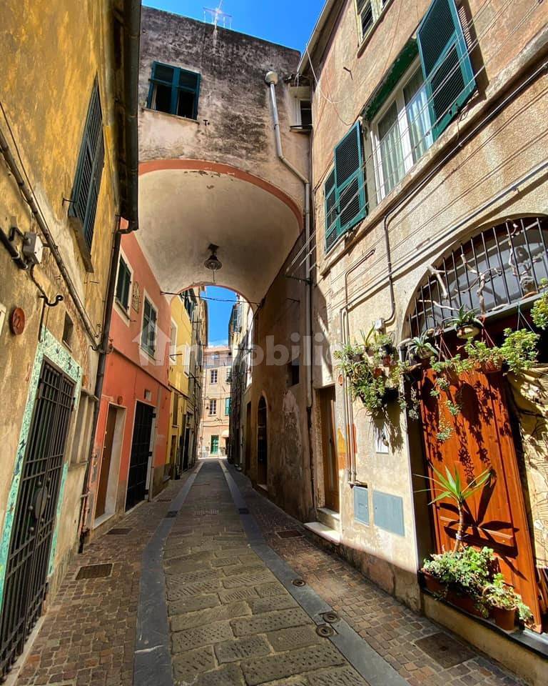 Квартира с 1 спальней в Альбиссола Марина, Италия № 222113