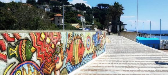 Квартира с 1 спальней в Альбиссола Марина, Италия № 222113 3