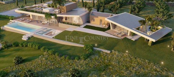 15000m² Land in Loule, Portugal No. 100032 9