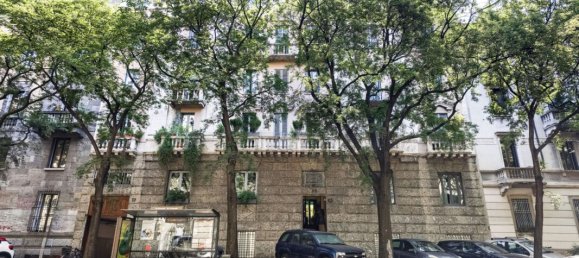 2 bedrooms Apartment in Milan, Italy No. 246026 16