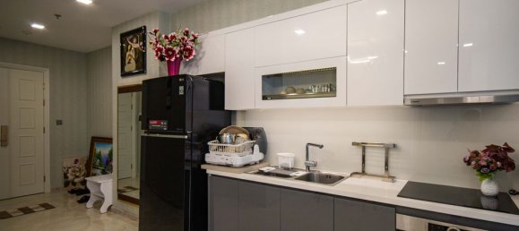 2 rooms Office in District 1, Vietnam No. 17887 11