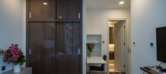 2 rooms Office in District 1, Vietnam No. 17887 19