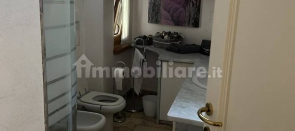 4 Schlafzimmer Villa in Erba, Italy, Nr. 2863 9