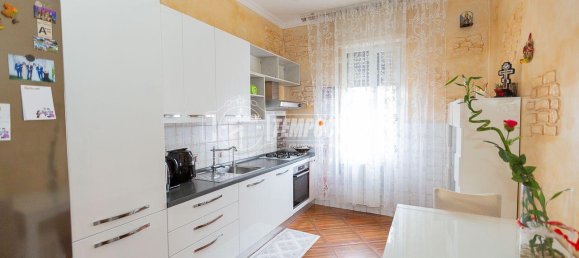 Apartamento de 5 divisões em Brescia, Italy N.º 9147 3