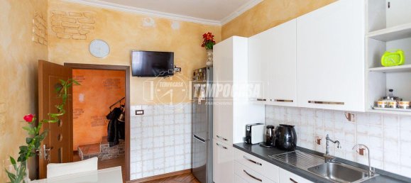 Apartamento de 5 divisões em Brescia, Italy N.º 9147 6