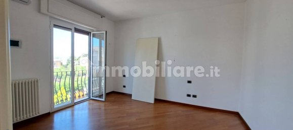 4 Schlafzimmer Haus in Santa Marinella, Italy, Nr. 178448 10