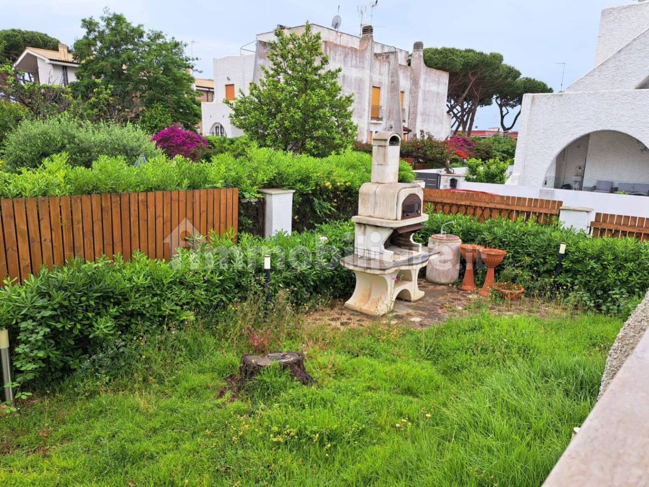 4 Schlafzimmer Haus in Santa Marinella, Italy, Nr. 178448