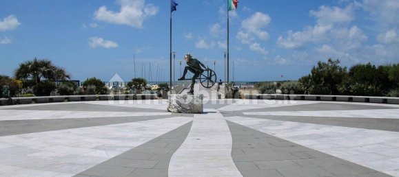 5 rooms Commercial property in Forte dei Marmi, Italy No. 229160 20