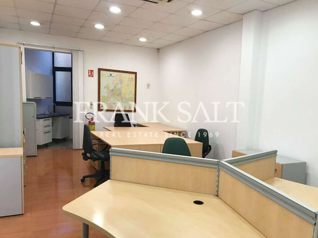  تاون هاوس في Marsa, Malta 80متر مربع رقم 2562