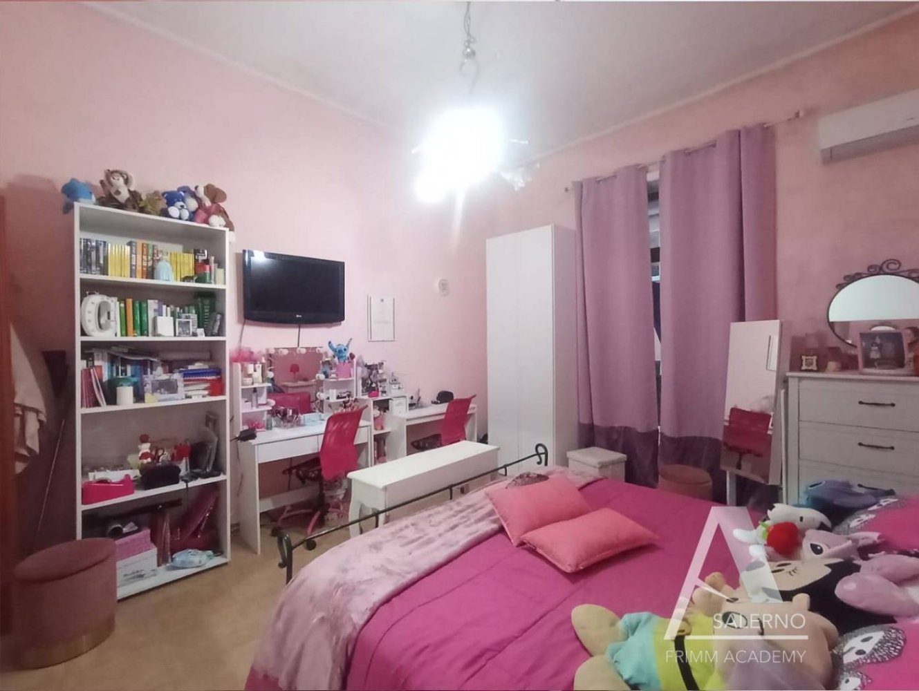 Apartamento T2 em Salerno, Italy N.º 197347