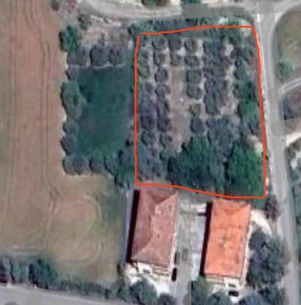 2000m² Land in Torre San Patrizio, Italy No. 297293