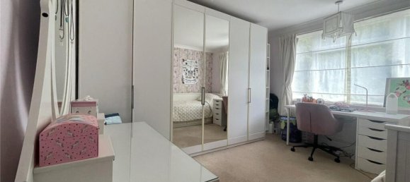 3 bedrooms House in Barnet, United Kingdom No. 6492 15