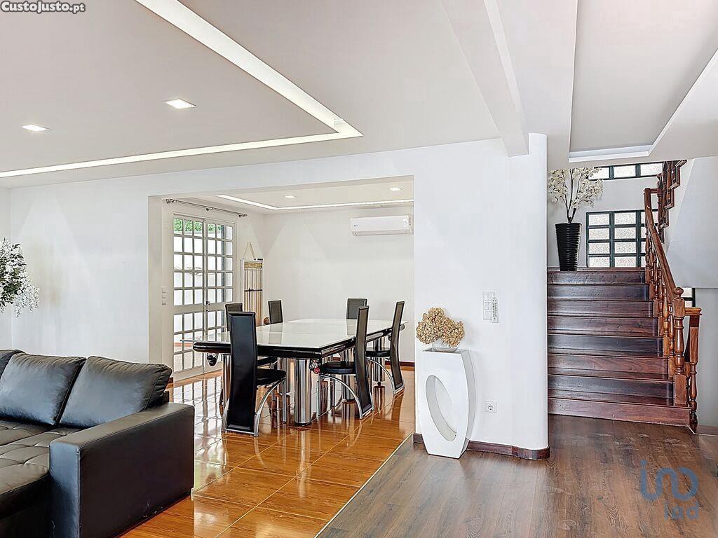 6 bedrooms Villa in Funchal, Portugal No. 349177