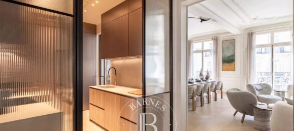 5 rooms Apartment in Paris, France No. 183895 3