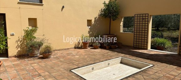 Villa de 5 dormitorios en Ficulle, Italy No. 260457 15