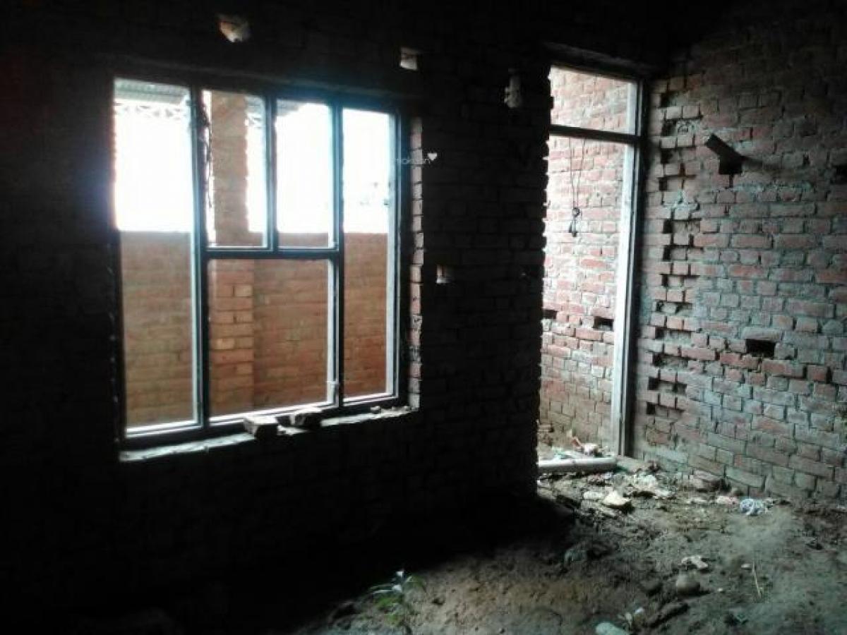 2 bedrooms House in Lucknow, India No. 20895