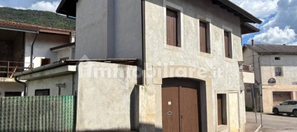 4 bedrooms Villa in Pordenone, Italy No. 295792 4