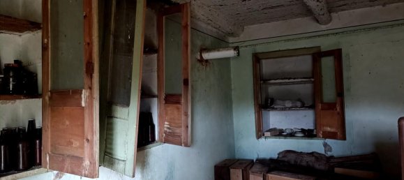 4 rooms House in Arpino, Italy No. 128612 8