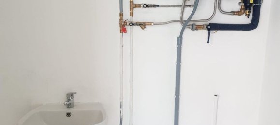  عقار تجاري في Mariano Comense, Italy 120متر مربع رقم 11574 2