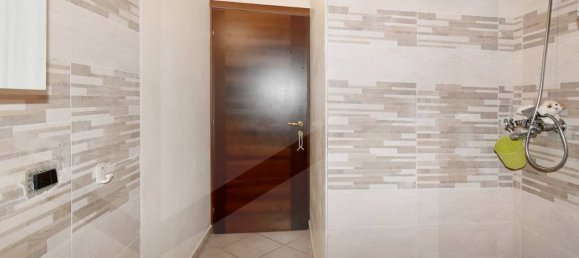 3 rooms Apartment in Parabiago, Italy No. 33396 12