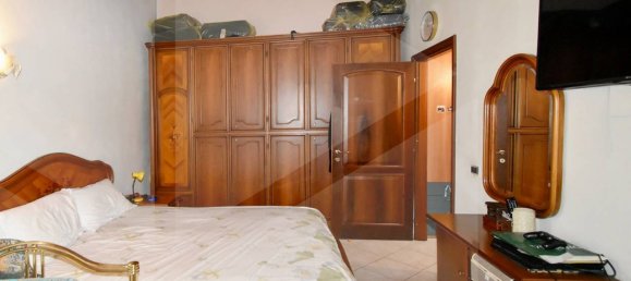 3 rooms Apartment in Parabiago, Italy No. 33396 9