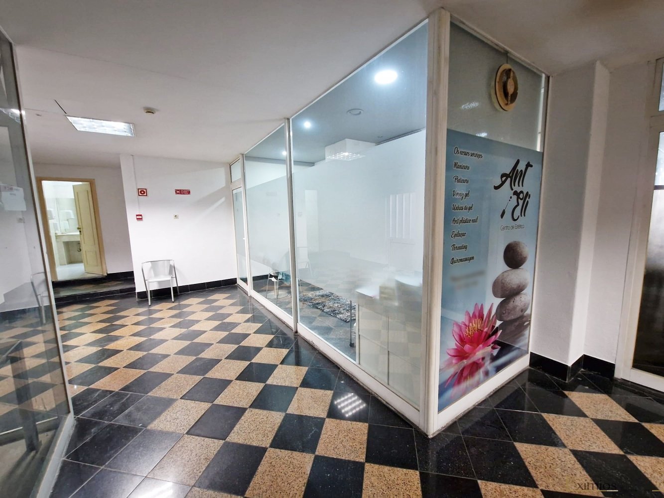 Gewerbliche Immobilie in Santo Tirso, Portugal 75m², Nr. 272603