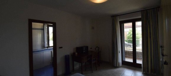 18 bedrooms Villa in Porto San Giorgio, Italy No. 91922 26