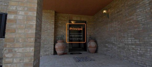 18 bedrooms Villa in Porto San Giorgio, Italy No. 91922 11