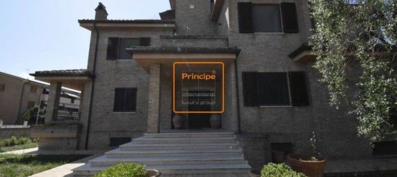 18 bedrooms Villa in Porto San Giorgio, Italy No. 91922 10