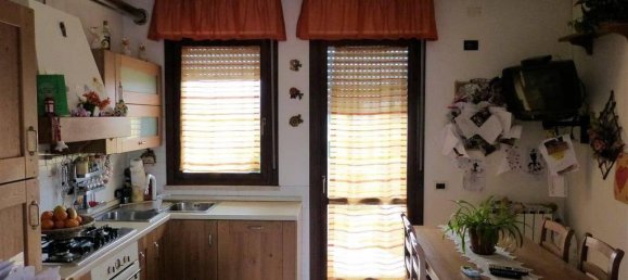 4 rooms Apartment in Viareggio, Italy No. 104001 4