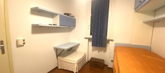 3-salle Appartement à Ravenna, Italy No. 24996 12