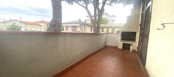 3-salle Appartement à Ravenna, Italy No. 24996 5