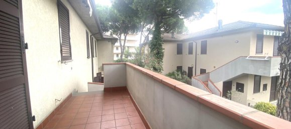 3-salle Appartement à Ravenna, Italy No. 24996 6