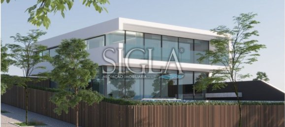 477m² Land in Vila Nova de Gaia, Portugal No. 108467 2