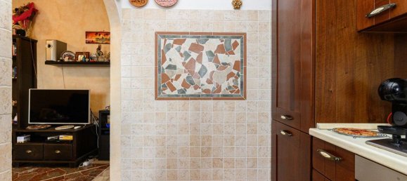 4 bedrooms Apartment in Rome, Italy No. 314272 11