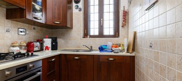 4 bedrooms Apartment in Rome, Italy No. 314272 10