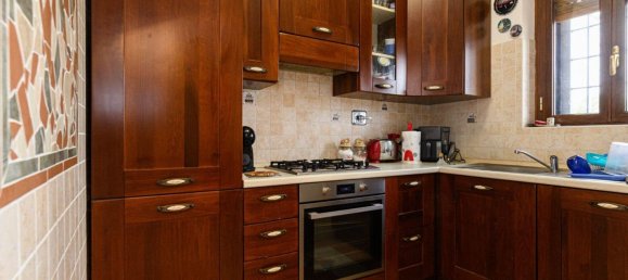 4 bedrooms Apartment in Rome, Italy No. 314272 9